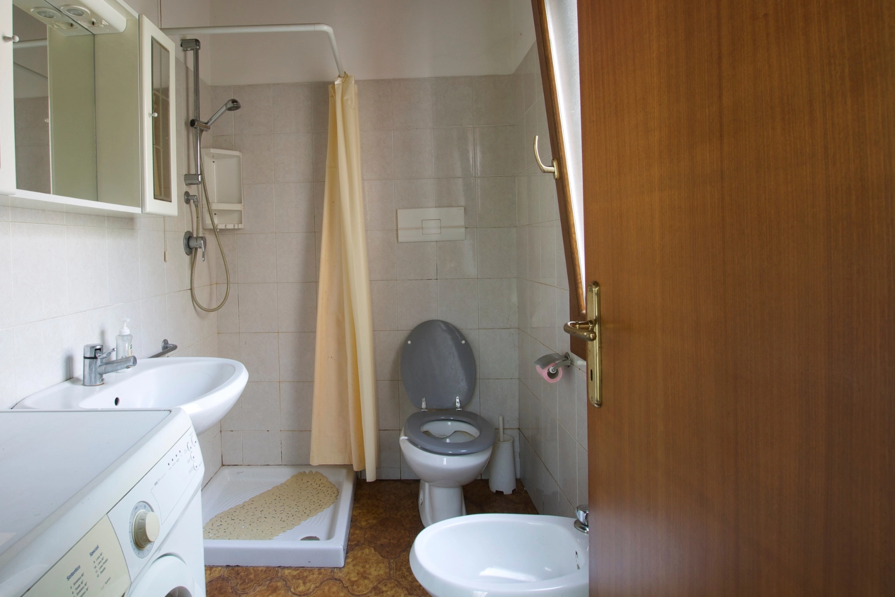 Bagno prima restyling mini appartamento