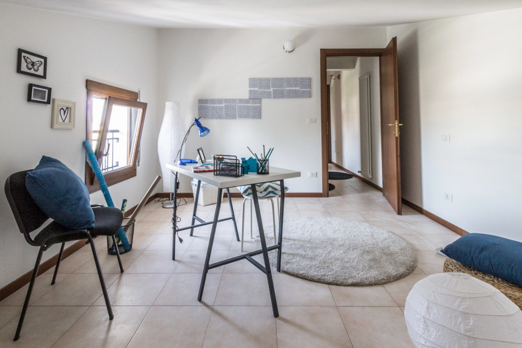 camera studio home staging