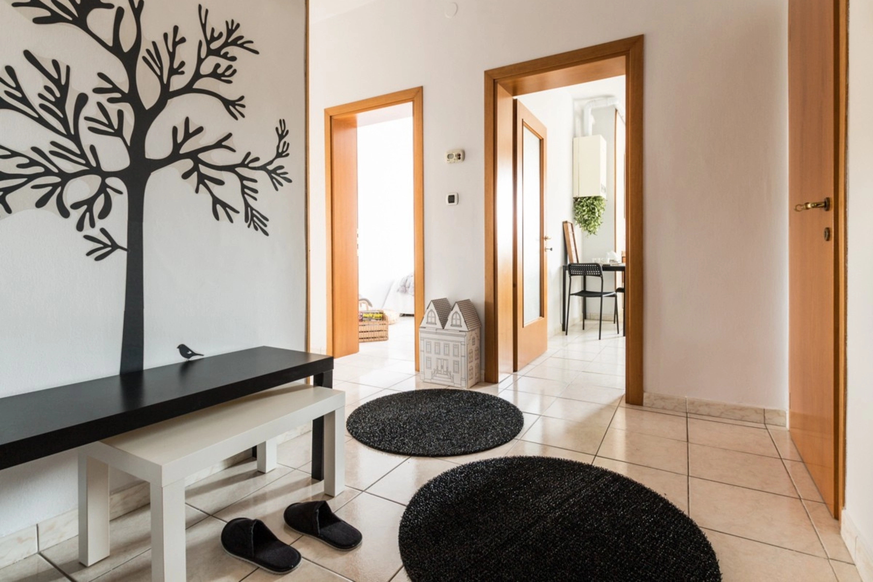 Ingresso allestito con home staging