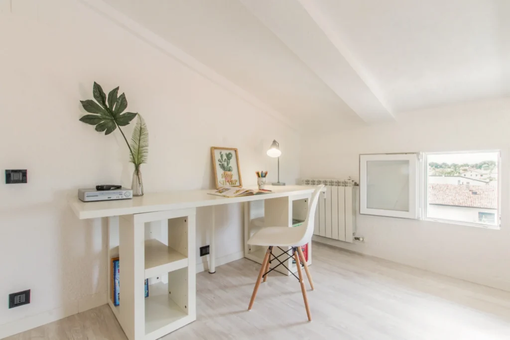 Stanza giochi allestimento angolo studio home staging