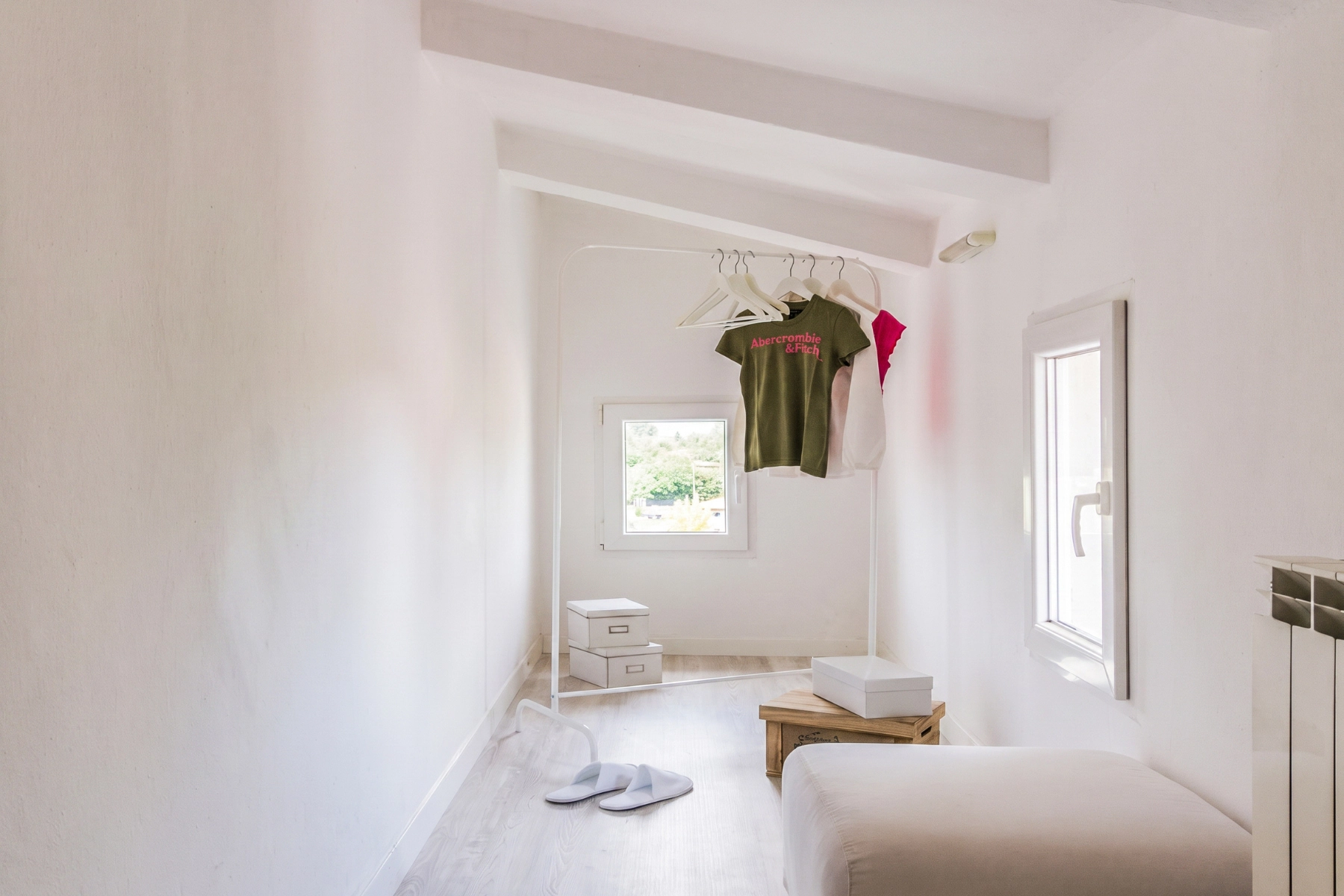 Guardaroba dopo allestimento home staging
