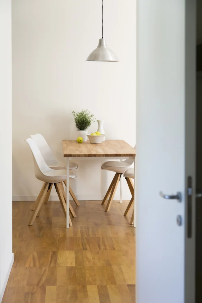 Tavolo Ikea rovere e bianco